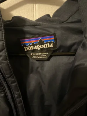 Patagonia Winter Coat Full-Length thumbnail 2
