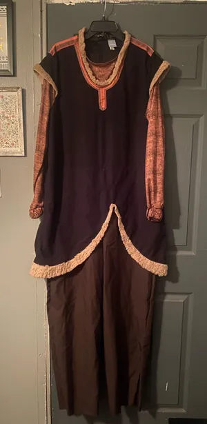 Disney’s frozen Kristoff cosplay thumbnail 1