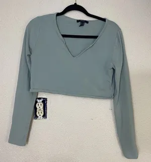 Forever 21 Sage Green Long Sleeve Cropped V-Neck Top thumbnail 1