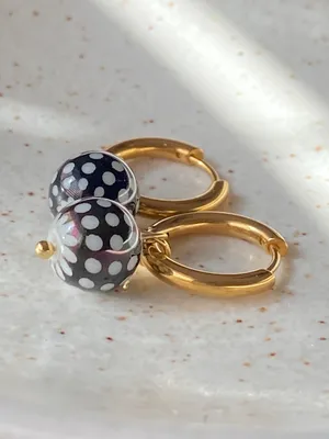 Handmade retro unique quality dot glass beads gold stainless hoop earrings💛 thumbnail 4