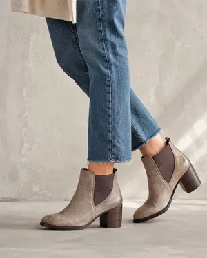 Sofft Brown Metallic Leather Chelsea Ankle Boots Women’s 10 Fall Casual Chunky thumbnail 1