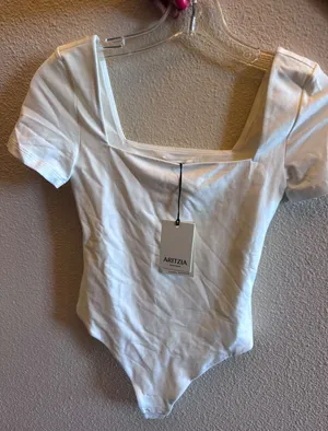 Aritzia Contour‎ Casual Squareneck Bodysuit White Blanc XS New MSRP $58 thumbnail 1