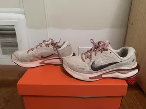 Nike running shoes thumbnail 3