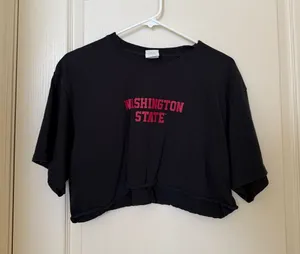 Black Cropped Tee with 'Washington State' Logo Size L thumbnail 1