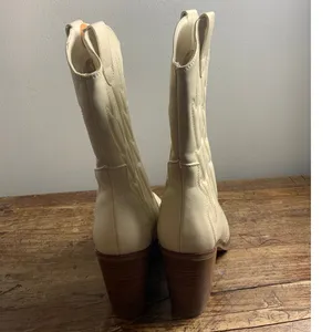 MIA Raylyn ivory western‎ boots stacked heel NWOT size 7 thumbnail 4