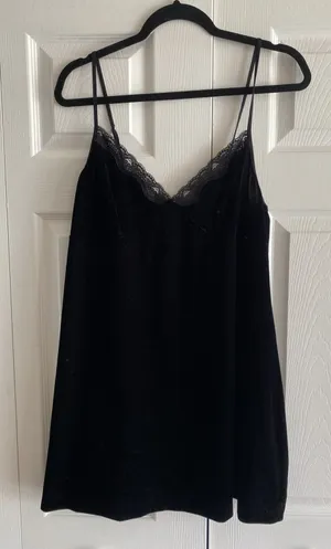 Secret Treasures Velvet Lace Trim Chemise Womens 1X Black Sleepwear Y2K‎ Nightie thumbnail 1