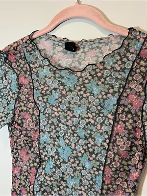 Urban Outfitters Women’s Pink Blue Floral Mesh Festival Top‎ Small thumbnail 2