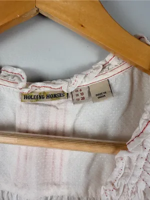 Anthropologie holding horses white red thread texture sleeveless top size 6 thumbnail 2