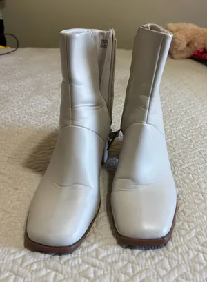 Time And Tru Booties thumbnail 1
