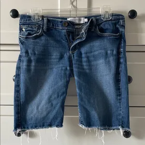 Abercrombie & Fitch Women’s Blue Denim Cutoff Shorts Distressed Hem - Stretch 6 thumbnail 1