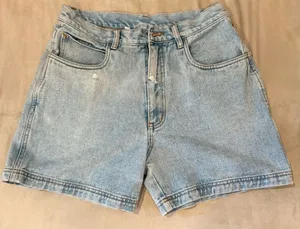 Vintage RIO‎ High-Waisted Denim Shorts – Size 11 thumbnail 1