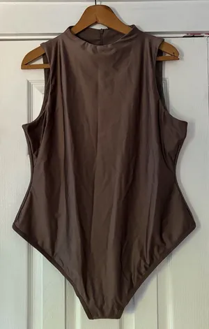 Skims Elegant Brown Disco Mock neck Sleeveless Bodysuit Size 3X NWT‎ thumbnail 1