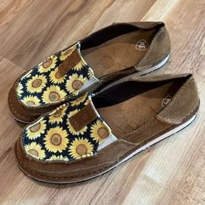Ariat Field of Sun Cruiser Shoes Sunflower Women’s 7 thumbnail 1