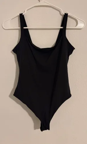 SKIMS Fits Everybody Bodysuit Cami thumbnail 1