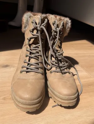 Steve Madden Tan Lace-Up Faux Fur Collar Boots thumbnail 1