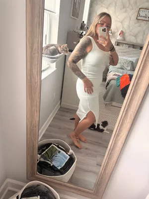 Dress thumbnail 2