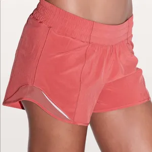 RARE COLOR Lululemon Hotty Hot Shorts Size 4 thumbnail 4