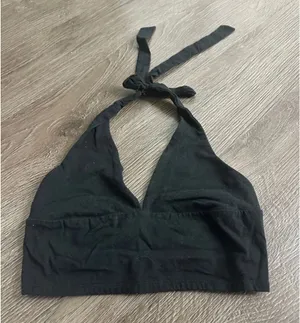 Garage Halter Black Top thumbnail 1