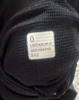Lululemon Hotty Hot High-Rise 2.5" shorts thumbnail 3