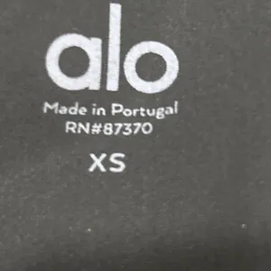 Alo Yoga High Waist Slash Leggings XS Black Cutout Detail thumbnail 3