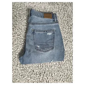 American Eagle Mom Jeans thumbnail 2