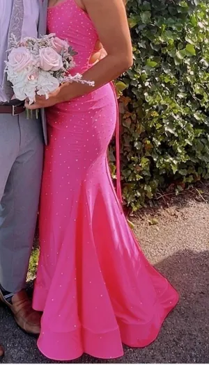 Stunning Aria Couture Prom Dress thumbnail 1