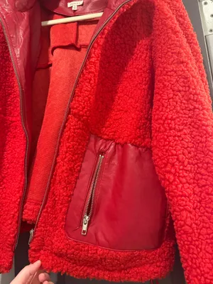 Red Zip thumbnail 3