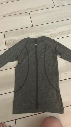Lululemon long sleeve swiftly tech glitter grey thumbnail 6