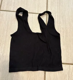 Tank Black thumbnail 1