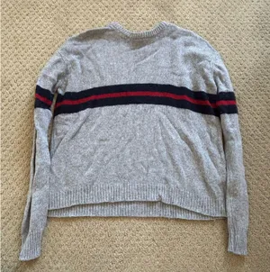 Brandy Melville Sweater thumbnail 2