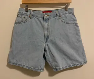 Levi’s Vintage Denim Shorts size 32 thumbnail 1