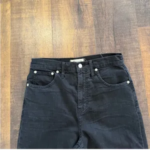 Madewell Slim Wide Leg Crop Jeans In Lunar Wash Women’s Size 28 thumbnail 2