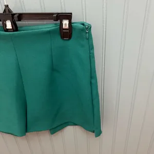 Zara Emerald Green High Waisted‎ Shorts medium thumbnail 5