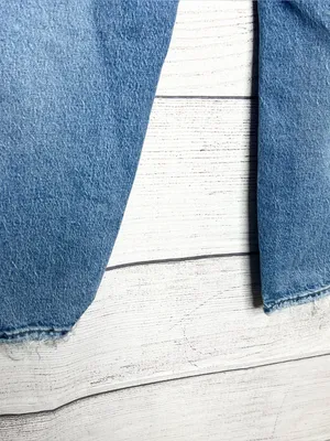 Good American Mid-Rise Cropped Straight Jeans - Blue thumbnail 9