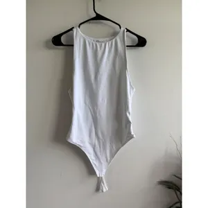 Babaton Aritzia White Racerback High Neck Thong Bodysuit Size M Sleeveless Slim thumbnail 2