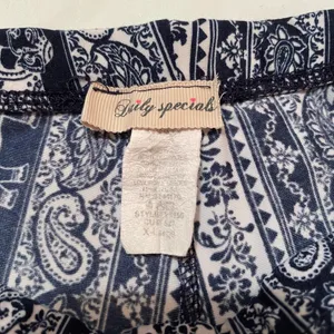 Daily Special Navy and White Patterned Women's Flare Pants, soft. thumbnail 6