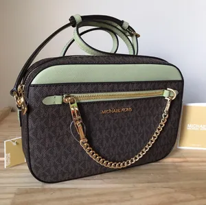 Purse thumbnail 1