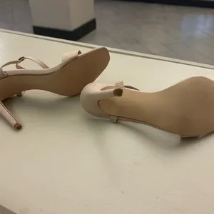 Heels Truffle Collection Chic Nude Strappy 7 see measurements-no size showing thumbnail 2