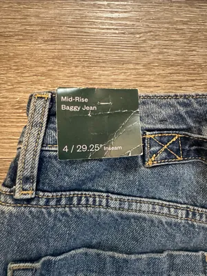 Wild Fable Mid-rise baggy skater Wide Mom Jeans Light Blue Denim size 4 thumbnail 4