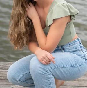 Dry Goods green cropped ruffle top  thumbnail 3