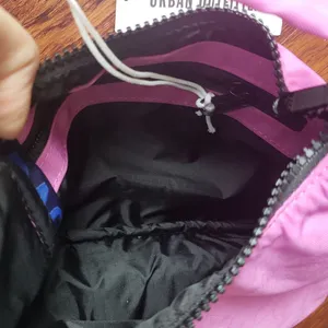Baggu Extra Pink Chic Coquette Y2K Preppy Edgy Feminine Mini Nylon Shoulder Bag thumbnail 5