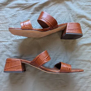 Marc Fisher Croc-Embossed Pat Heeled Slide Sandal W8 Brown thumbnail 5