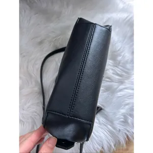 Vera Wang Black Sling Bag Crossbody Wallet Phone Purse thumbnail 7