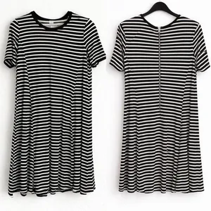 Abercrombie & Fitch Black & White Striped Dress Size M‎ Loose Fit Back Zip thumbnail 2