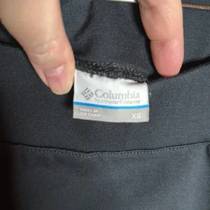 Columbia Black Mini Skirt XS Side Zip Pockets Athleisure Outdoor thumbnail 8