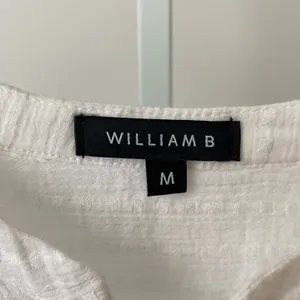 William B Size M White Blouse‎ Preppy Victorian Cotton Henley Coastal Boho thumbnail 5