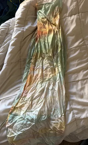 Another girl dress Multiple thumbnail 3