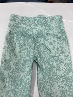 Gymshark Adapt Animal Print Seamless Leggings with Butt Ruching Size X-Small thumbnail 4