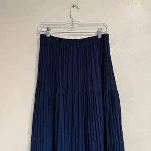 Scott Taylor Crinkle Maxi Skirt Navy Tiered Boho 90s Elastic Waist Vintage thumbnail 7