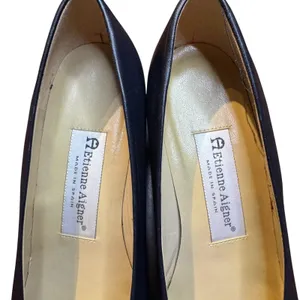 Etienne Aigner Time Shoes‎ Womens Size 7 Blue Leather Cap Toe Block Heel Pumps thumbnail 3